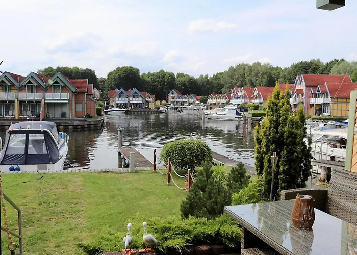StegAhoi Rheinsberg - Haus mit eigenem Bootssteg